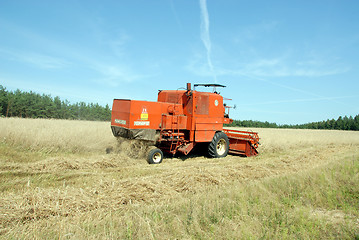 Image showing combine harvester