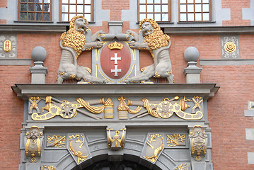 Image showing Statue with Gdansk coat of arms