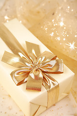 Image showing Christmas present