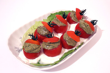 Image showing tomatoes filled with avocado