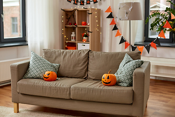 Image showing jack-o-lanterns and halloween decorations at home