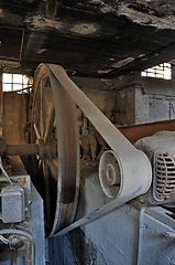 Image showing rusty belt driven machinery