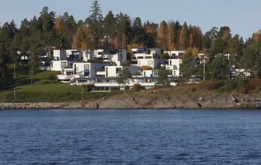 Image showing House near the sea. 