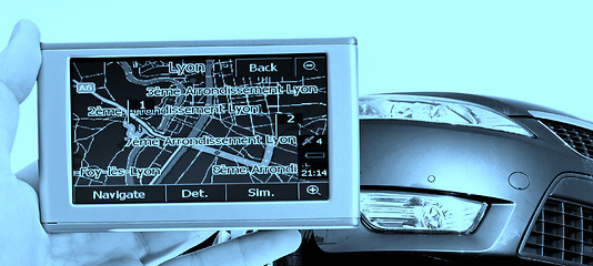 Image showing GPS in a man hand