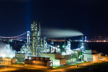Image showing Industrial factory in Muroran at night