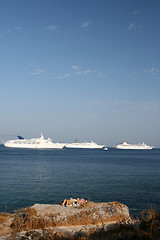 Image showing ships and tourist