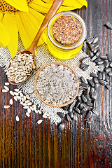 Image showing Flour sunflower in bowl with seeds on board top