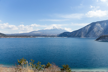 Image showing Fujisan and Lake Motosu