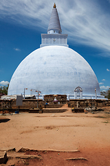 Image showing Mirisavatiya Dagoba stupa in Anuradhapura, Sri Lanka