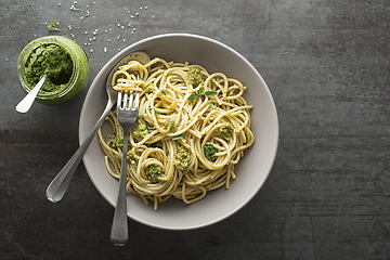 Image showing Spaghetti pesto