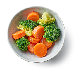 Image showing bowl of steamed carrots and broccoli