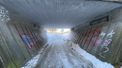 Image showing light in the tunnel