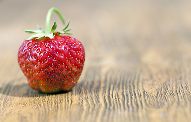 Image showing one red strawberry
