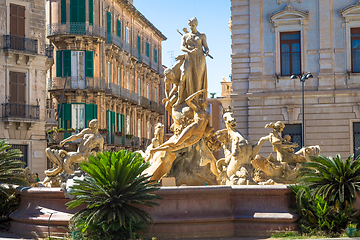 Image showing Piazza Archimede (Archimede Square) in Syracuse