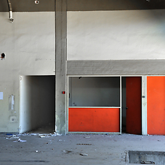 Image showing concrete wall and empty room in abandoned factory