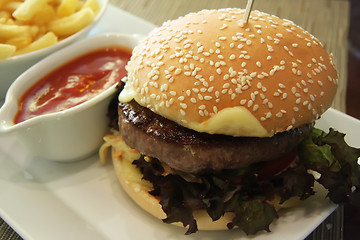 Image showing Fancy cheeseburger