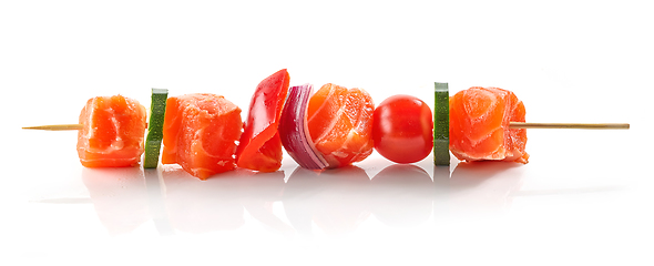 Image showing fresh raw salmon and vegetable skewer