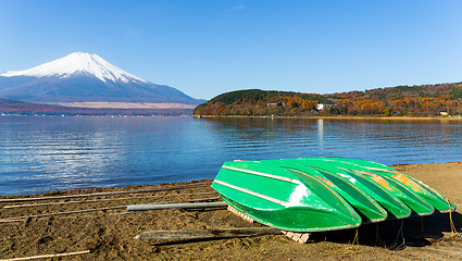 Image showing Mount Fuji and lake in japan