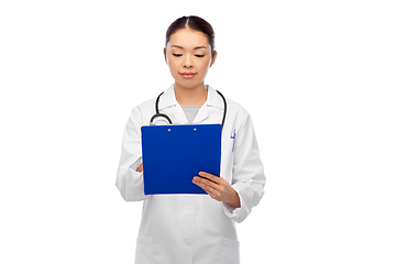 Image showing asian female doctor with clipboard