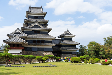 Image showing Matsumoto Castle and park