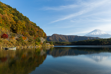 Image showing Saiko Lake and mount Fuji in Autumn