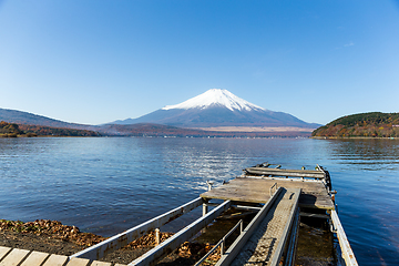 Image showing Mount Fuji and Lake Yamanaka