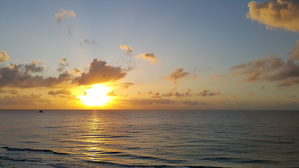 Image showing Amazing sunrise at sea in the morning 