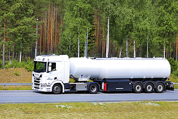 Image showing White Scania Semi Tanker at Speed on Motorway