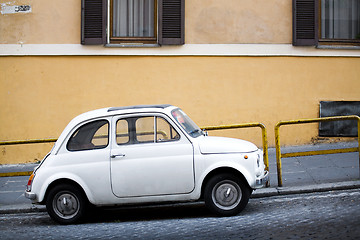 Image showing compact car on Italian street