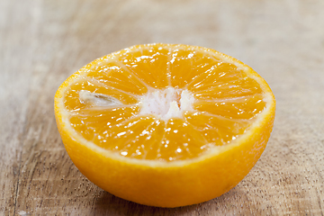 Image showing half an oranges