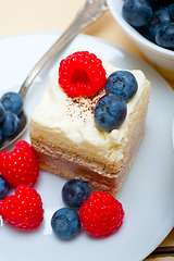 Image showing fresh raspberry and blueberry cake