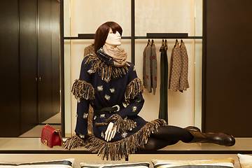 Image showing Woman mannequin in luxury clothes shop