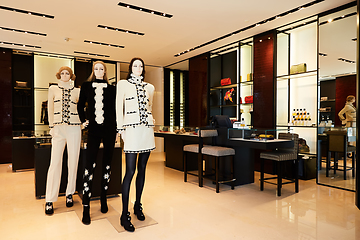 Image showing Women mannequins in luxury clothes shop