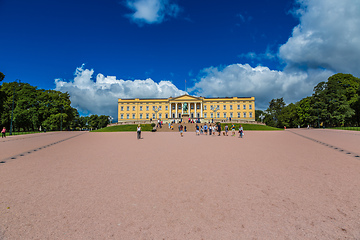 Image showing Royal Palace  in Oslo, Norway