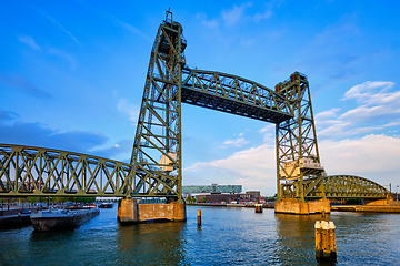 Image showing De Hef or Koningshavenbrug railway lift bridge over the Koningshaven in Rotterdam