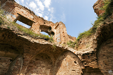 Image showing the ruins of an ancient castle