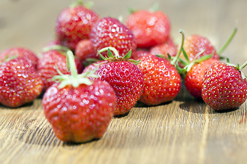 Image showing red berries of strawberry