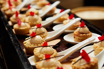 Image showing Canapes with dessert on the banquet table.