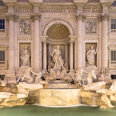 Image showing Trevi fountain at night