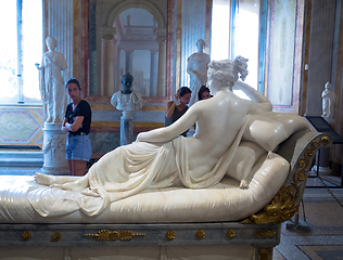 Image showing Classical statue of Pauline Bonaparte, made by Antonio Canova