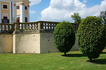 Image showing castle-garden