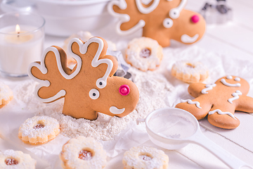 Image showing Christmas cookies and gingebread, preparation of homemade cookies