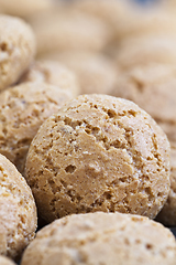 Image showing round small biscuits