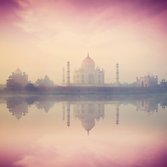 Image showing Taj Mahal on sunrise sunset, Agra, India