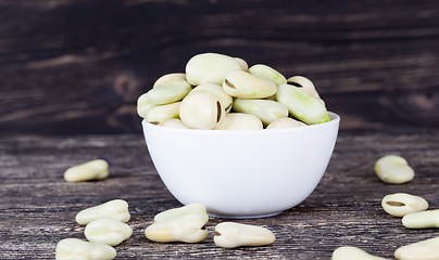 Image showing large ripened bean seeds