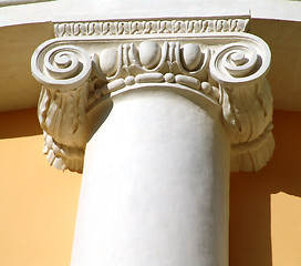 Image showing Column