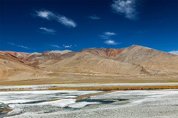 Image showing Himalayan lake Tso Kar in Himalayas, Ladakh, India