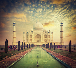 Image showing Taj Mahal on sunrise sunset, Agra, India