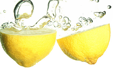 Image showing Lemons splashing