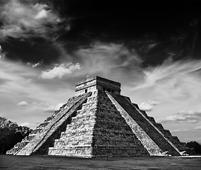 Image showing Mayan pyramid in Chichen-Itza, Mexico